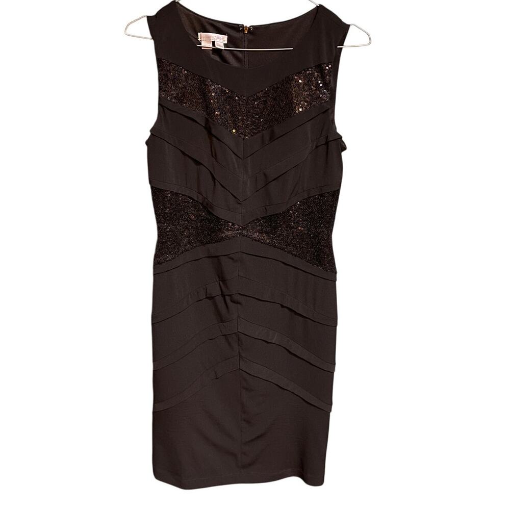 London Times Sheath Cocktail Dress Black Tiered Sleeveless Sequin Accent Size 4
